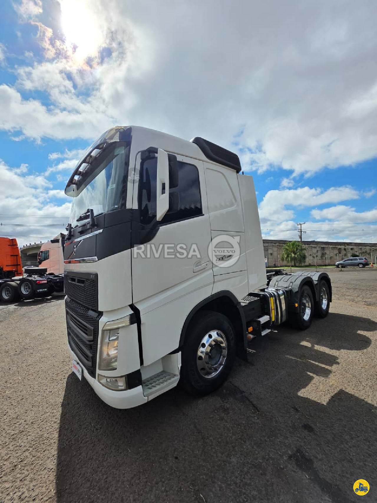 CAMINHAO VOLVO VOLVO FH 500 Cavalo Mecânico Cavalo 6x4 Rivesa - Volvo Matriz MARINGA PARANÁ PR